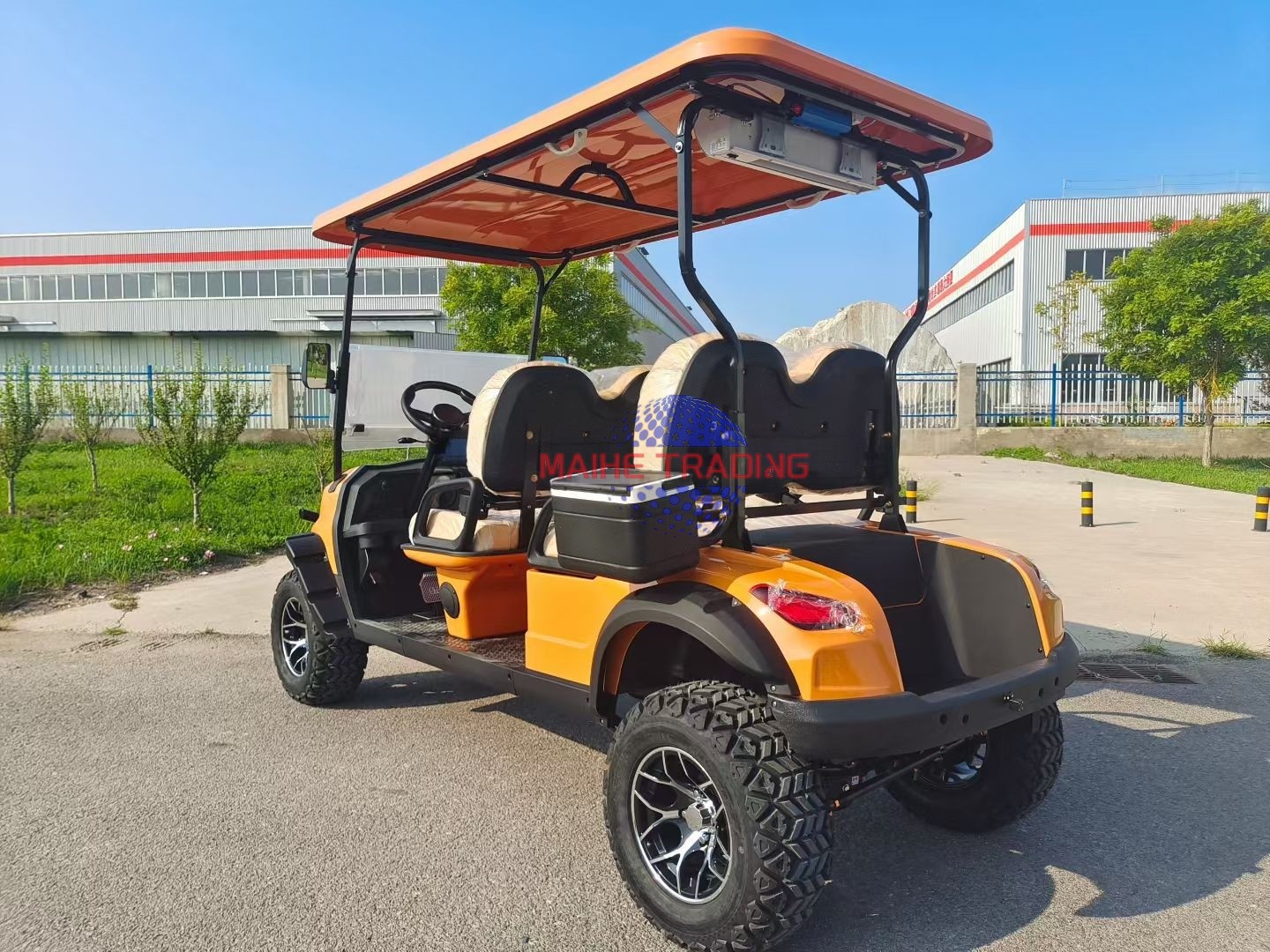 High-end Electric Club Lifted 6+2 Passenger Four Wheel Golf Cart Buggy with 50-70Km/h Speed &amp; 70-90km Range for Hotel and Park