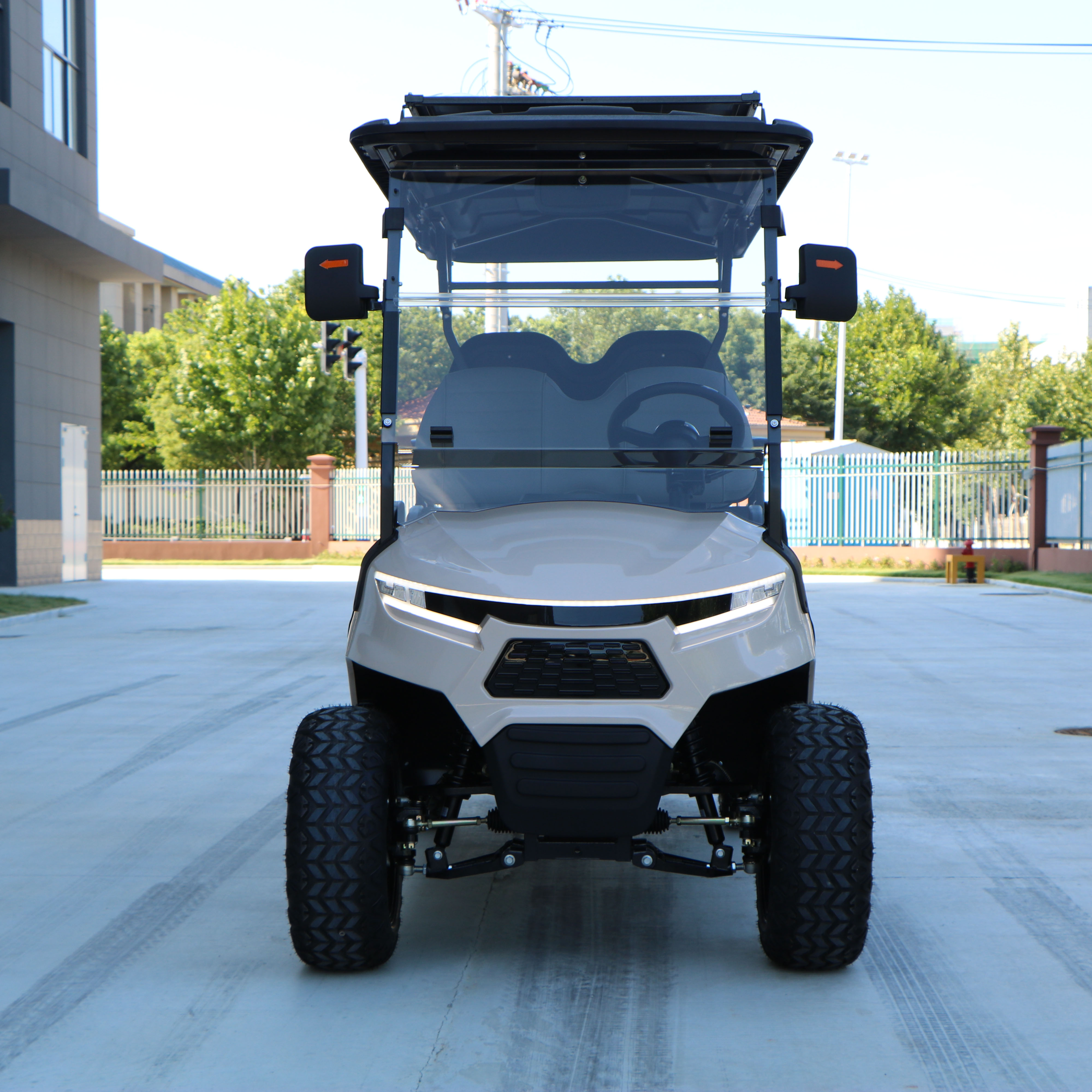 Factory Price Electric Golf Push Cart Hunting Club Lifted Off Car Solar Energy Golf Cart