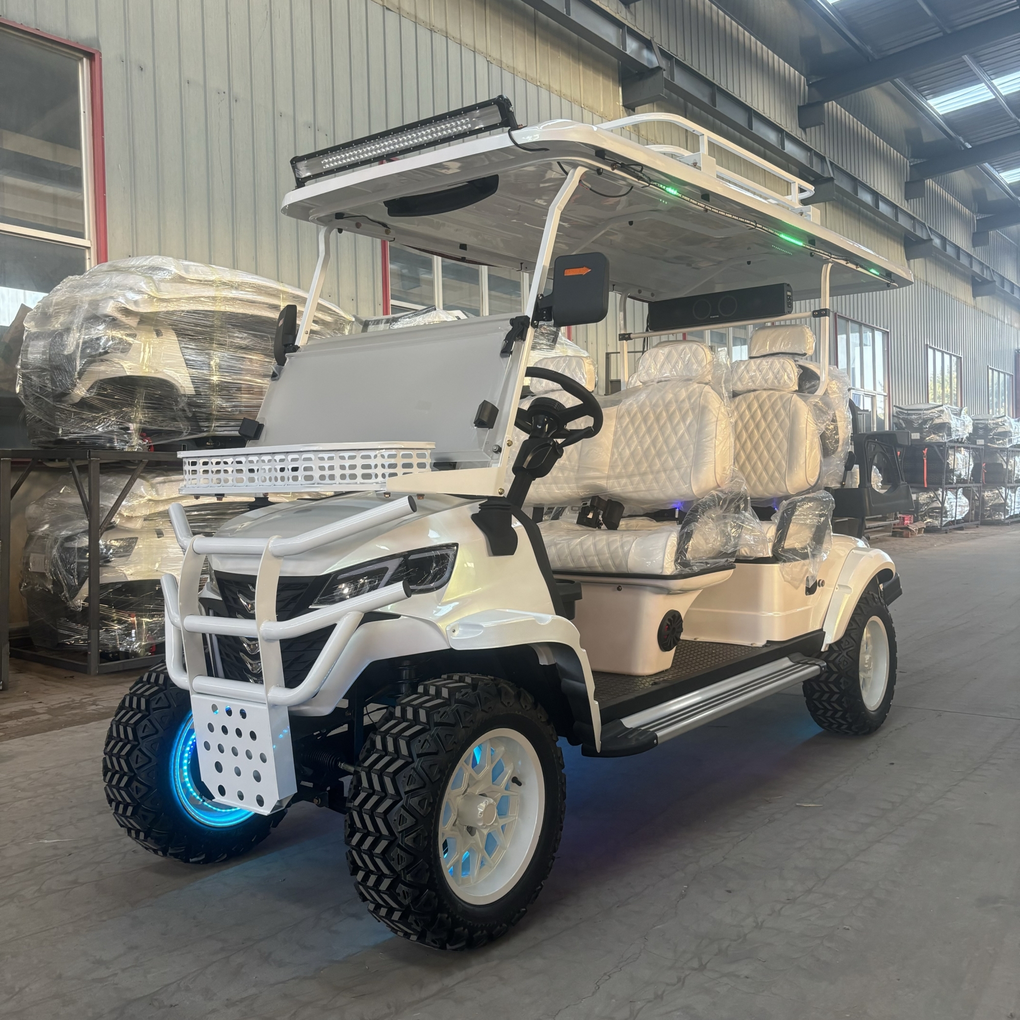 New Design Electric Off-Road 5-6 Seats Golf Cart 72V with 30-50Km/h Speed and 90km Range for Sightseeing