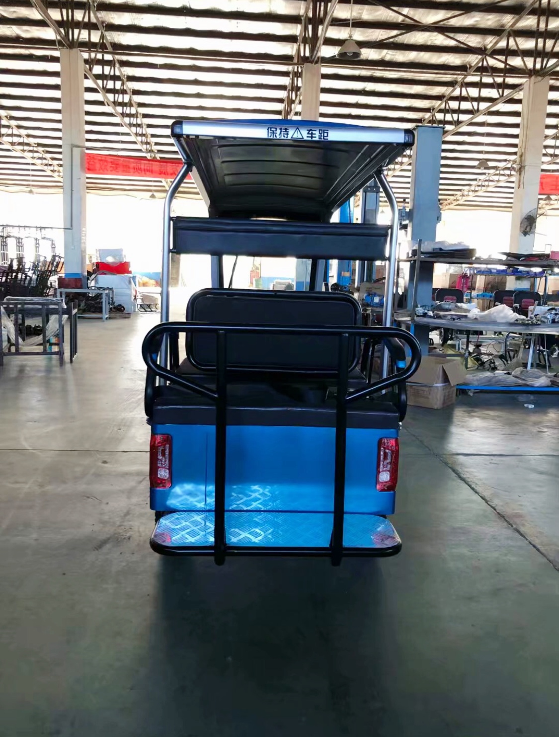 6 Passenger Electric Golf Cart Red Color Mini Electric Club Airport Electric Golf Cart