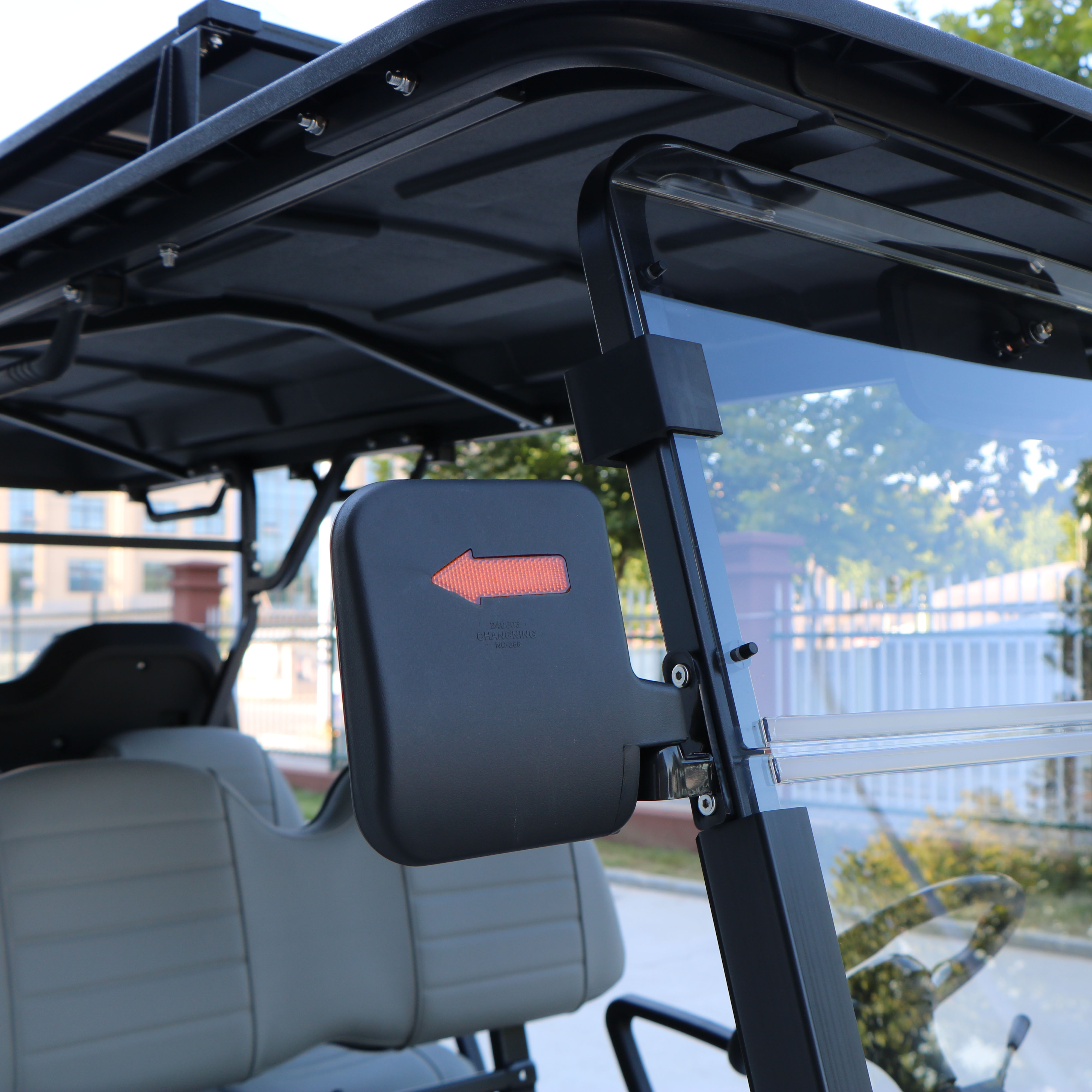 Factory Price Electric Golf Push Cart Hunting Club Lifted Off Car Solar Energy Golf Cart