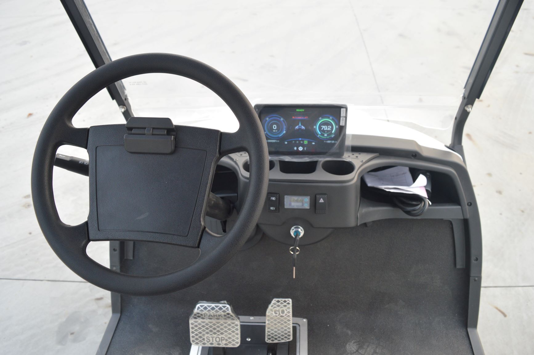 High Performance Blue Electric Golf Cart 4 Passenger Equipped with Adjustable Seats for Hotel Reception and Communities