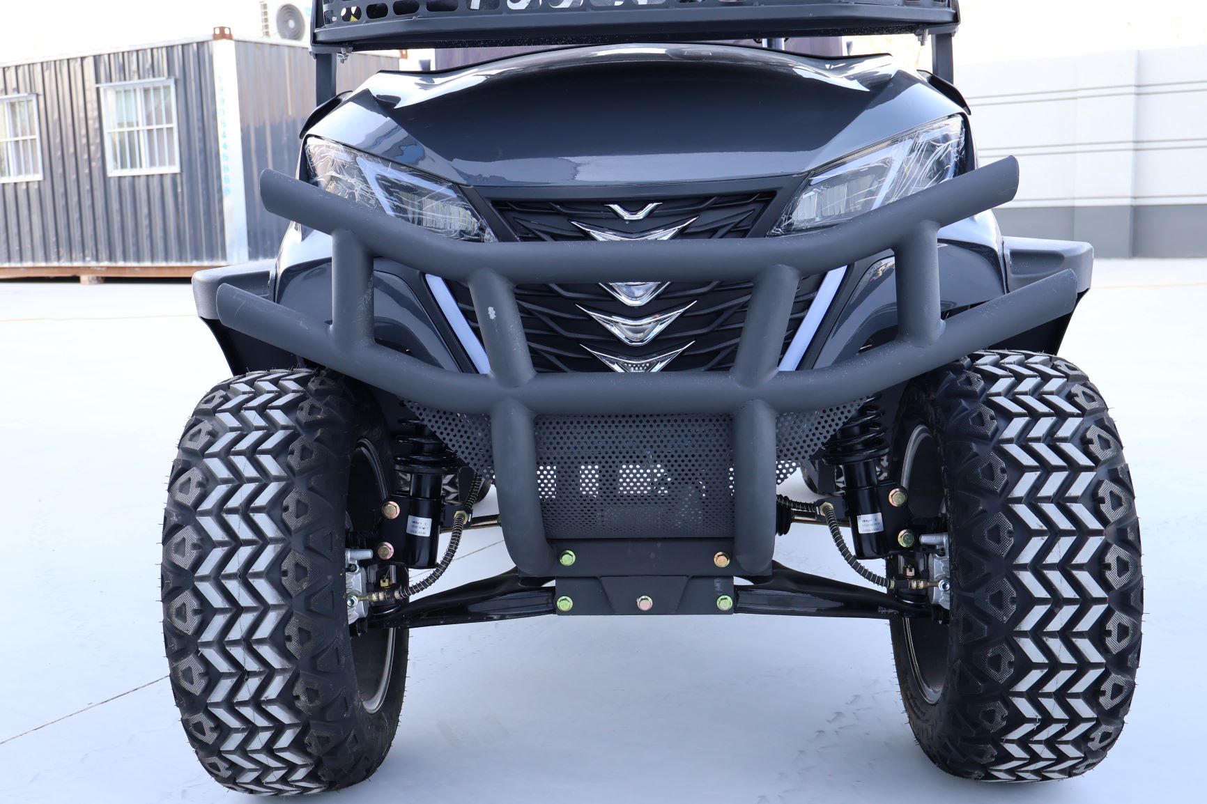 High Performance 4 Seater Black Electric Golf Cart with Comfortable Seats Powerful Motor for Golf Courses Resorts Sightseeing