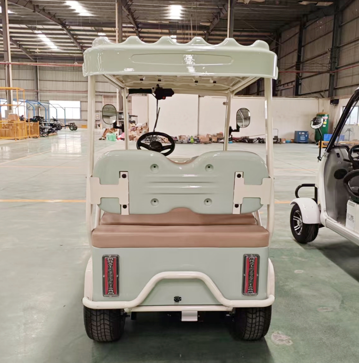 Electric Golf Cart 2 Seater White With Solar Panel Roof And Basket Storage For Outdoor Use