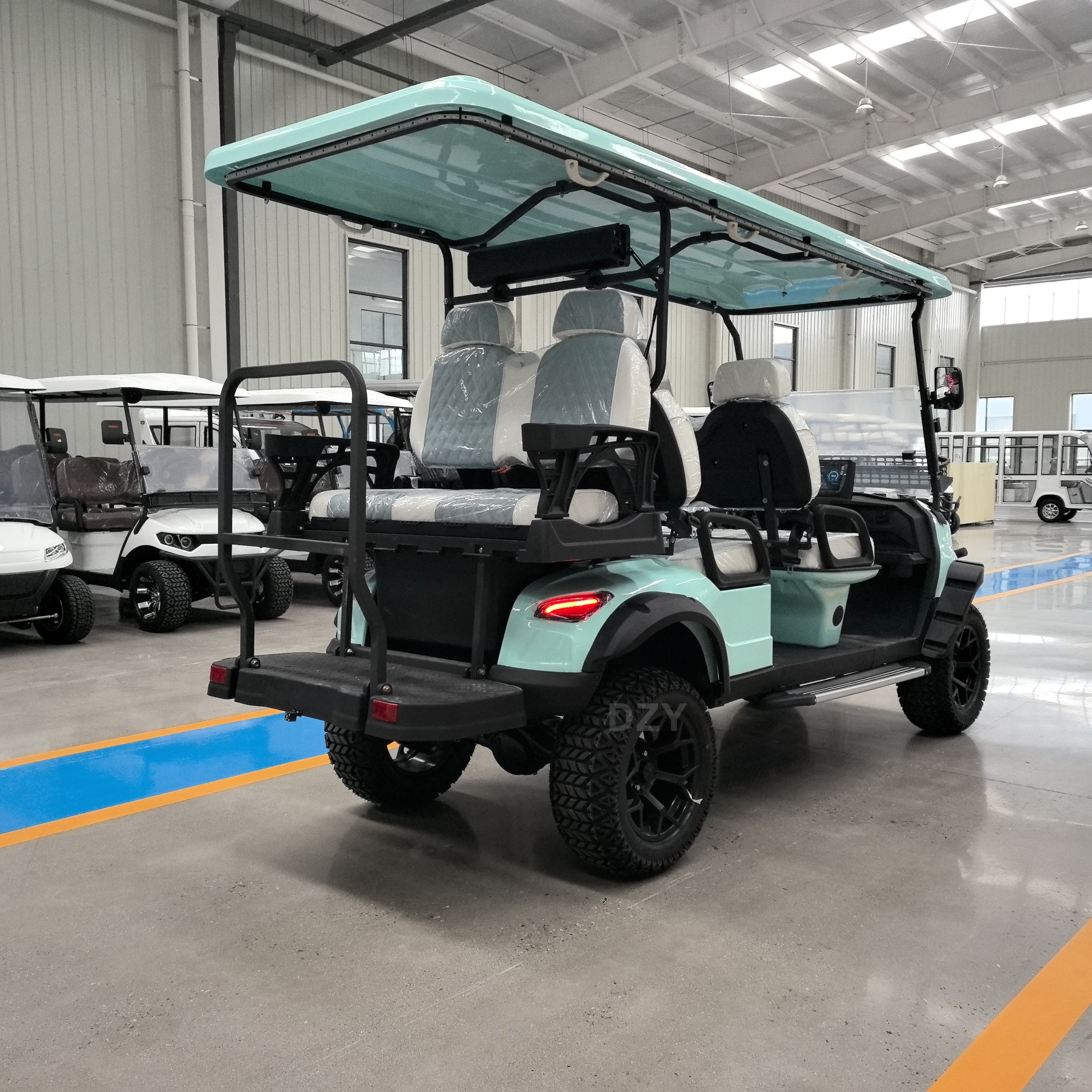 Export wholesale New Electric 2+4 Seat Golf Cart EEC Certified Club Buggy for 6 People for Sightseeing at Golf Club Park
