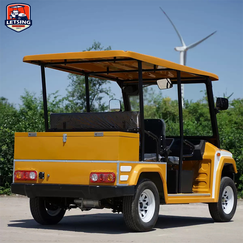 2025 New 4-Seater Retro Style Electric Patrol Car with 5KW Motor Lithium Battery-for Campus Golf Course &amp; Residential Security