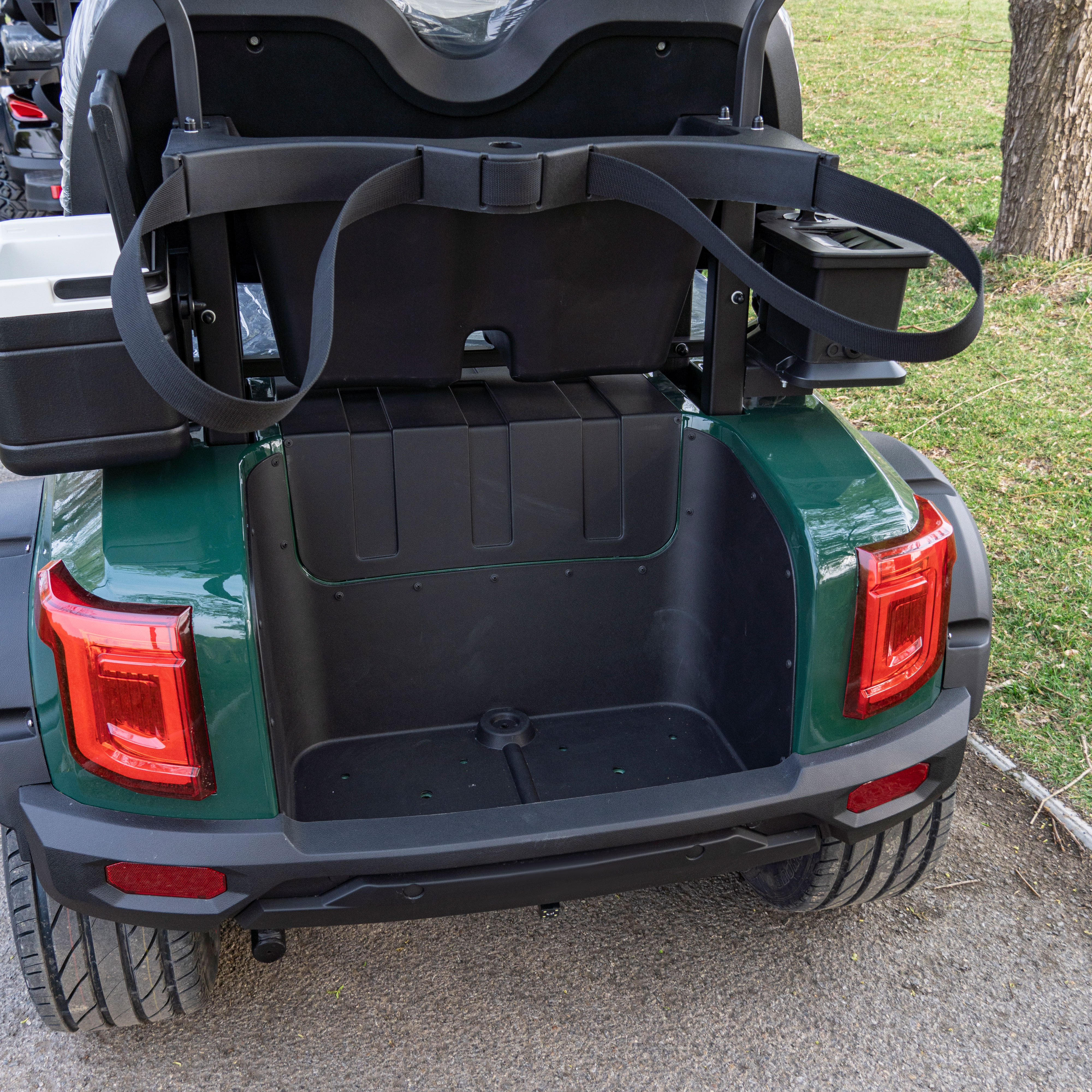 Wholesale Cheap Price Electric Golf Cart 2 Seater Custom Color Logo Electric Golf Cart for Tourist Attraction Campus Park
