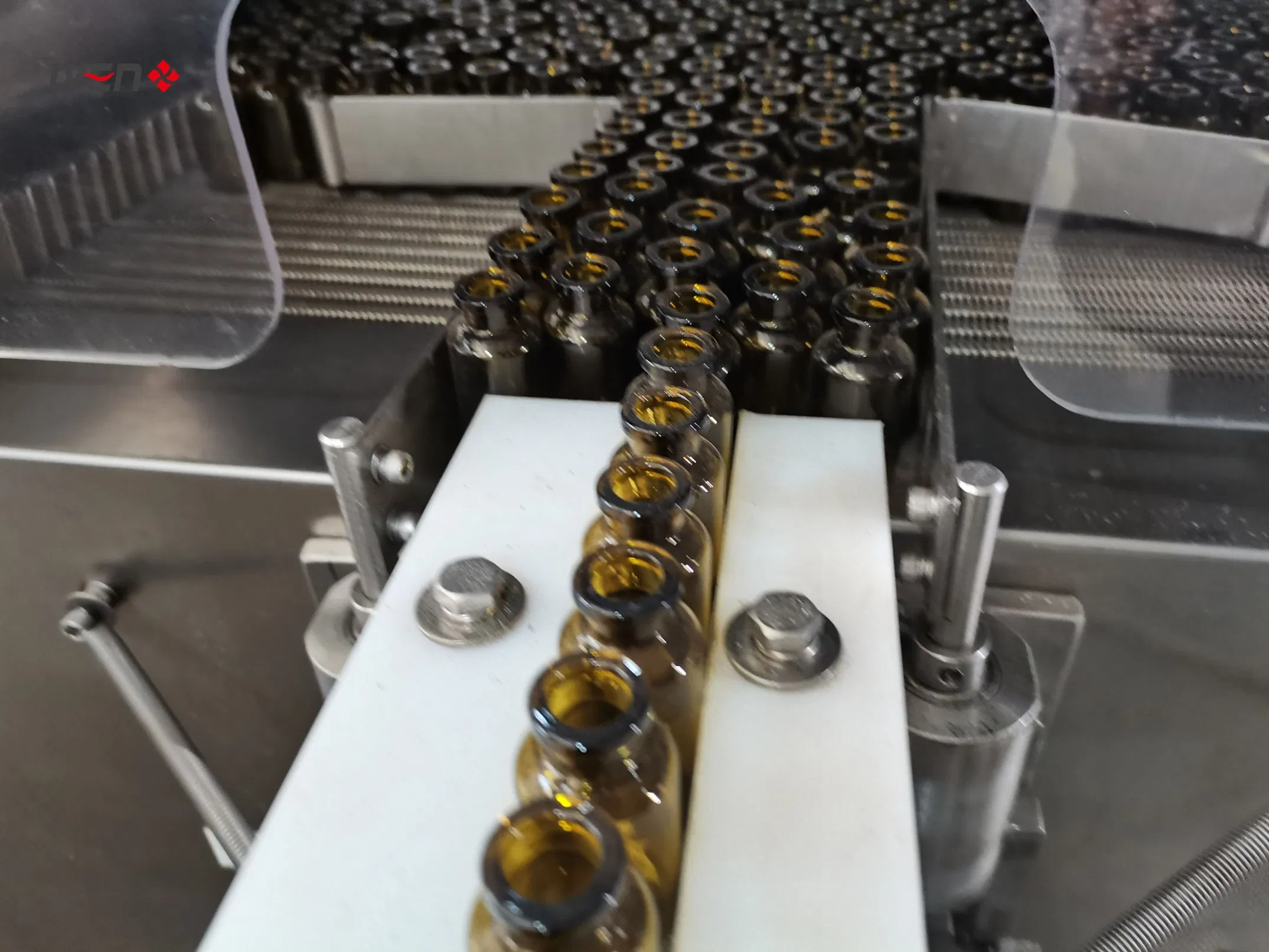 Advanced Nasal Irrigation Fluid Bottling System with GMP Compliance/Efficient Nasal Irrigation Fluid Filling System with Quality Assurance