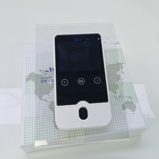 Poct Getein 208 Dry Biochemistry Analyzer