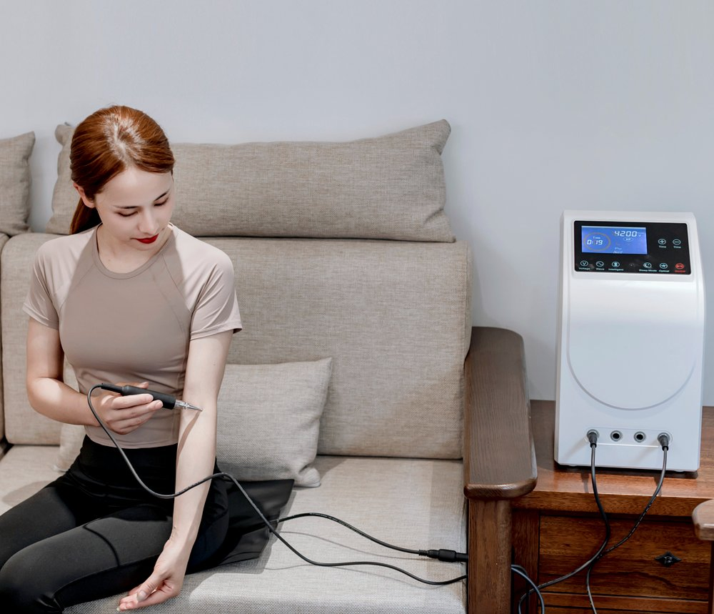 Home Use Electric Potential Therapy Device for Headache, Migraine &amp; Pain Relief