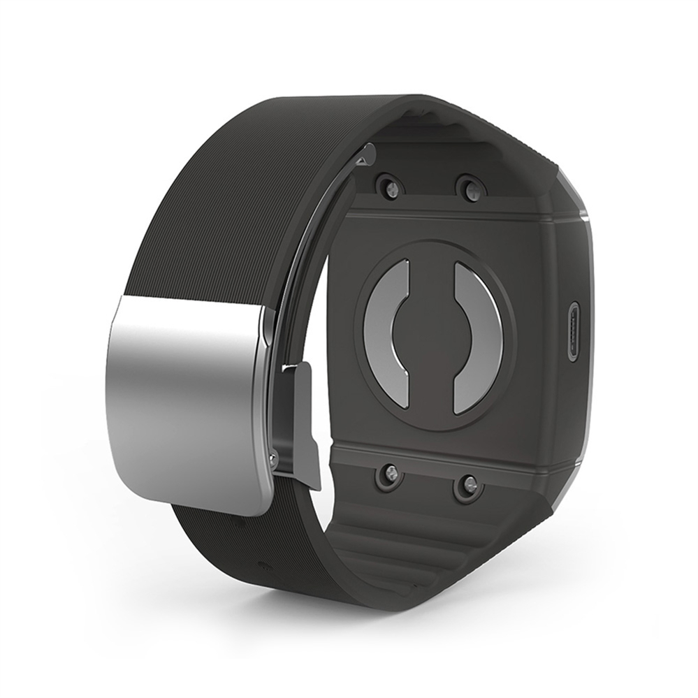 Advanced Health Monitoring Smartwatch with SpO2 and ECG Features