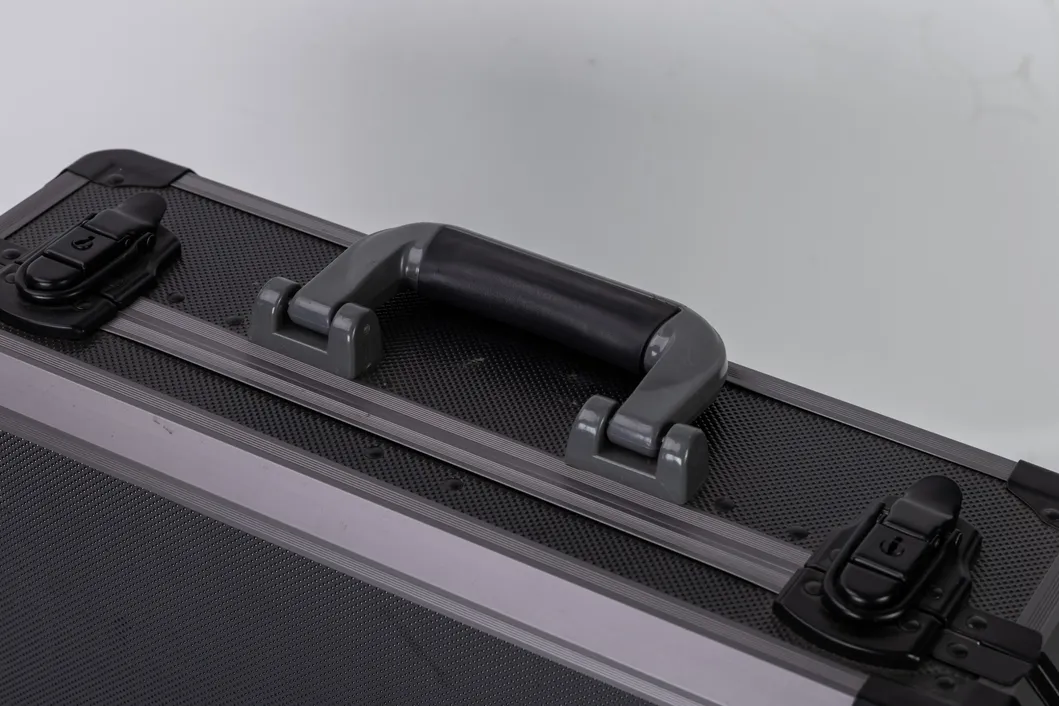 Maletín de aluminio premium para ejecutivos de negocios y viajeros