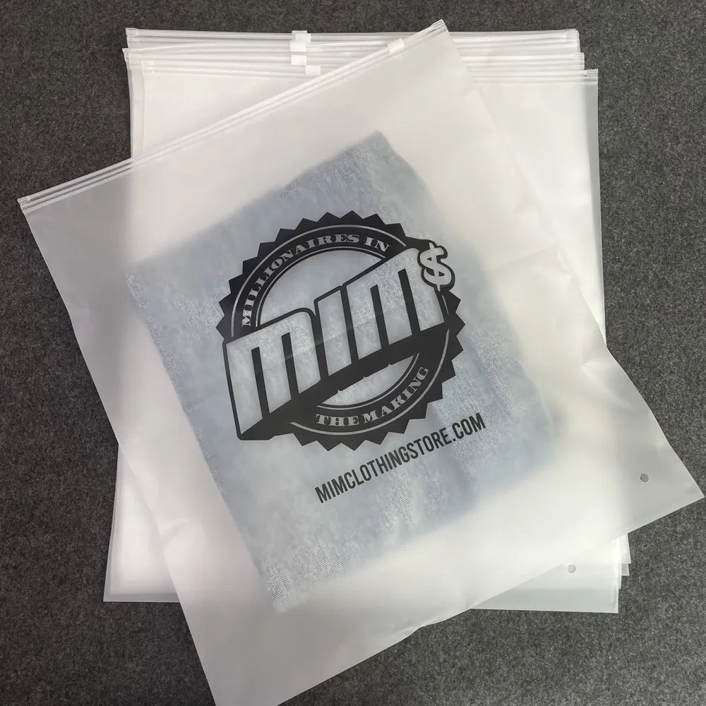 Bolsa de plástico mate helado impresa con cierre zip, bolsa de embalaje de plástico helado para camisetas y ropa
