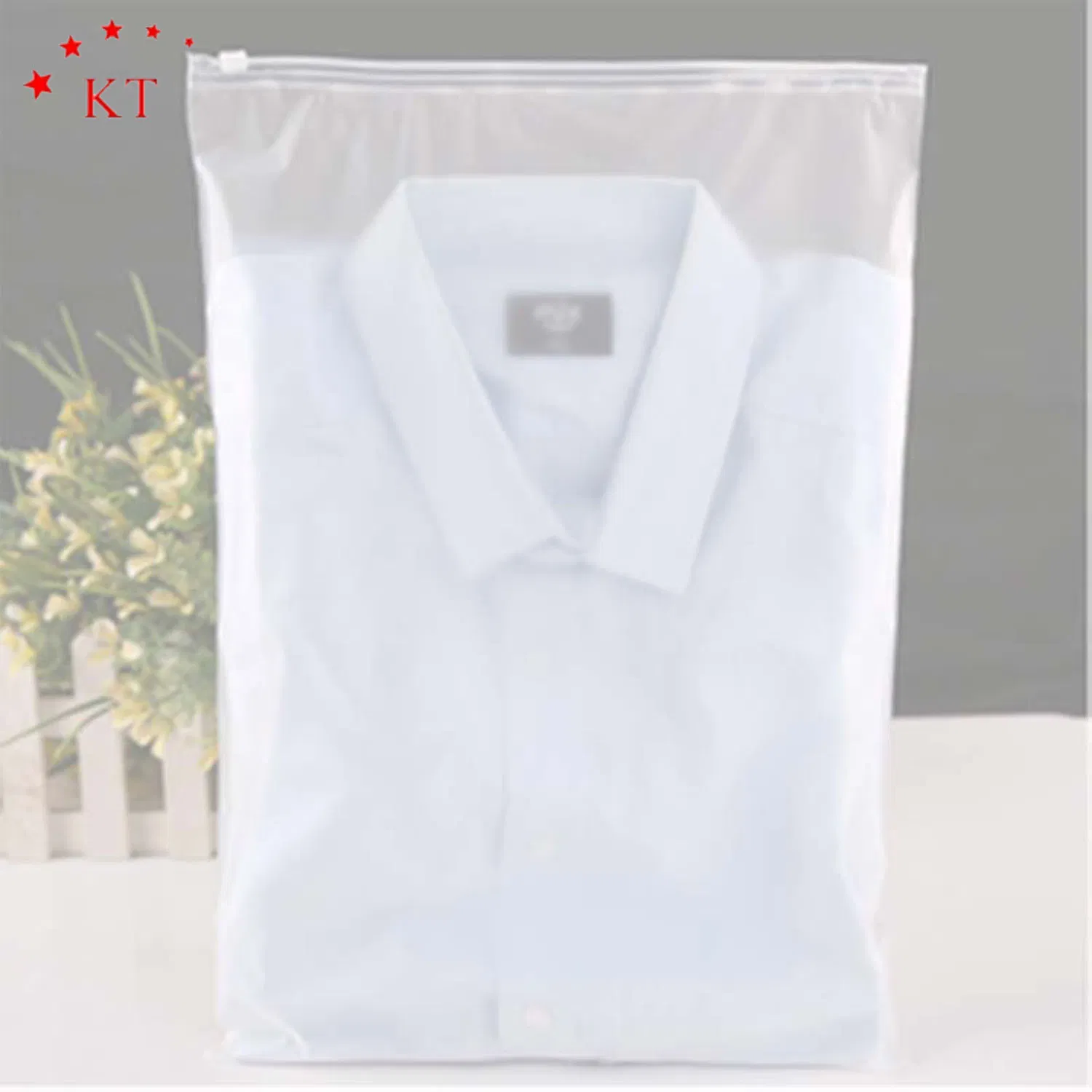Empaque de bolsa con cierre biodegradable al por mayor, bolsas con cierre mate personalizadas, bolsa de plástico para empacar prendas