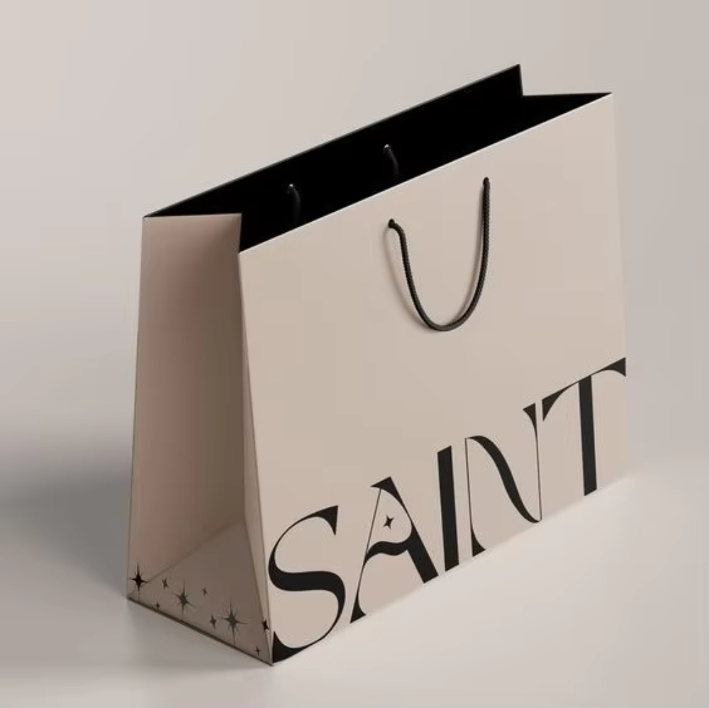 Bolsa de papel blanca personalizada con logo para regalo, con asas de cinta, para ropa de marca de lujo al por mayor para pequeñas empresas