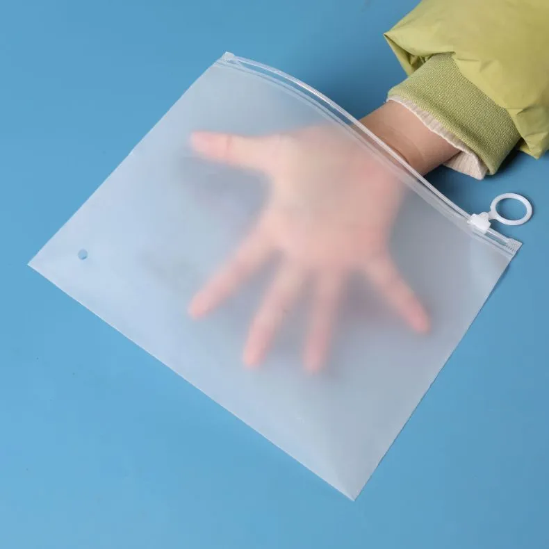 Personalizar impresión CPE EVA PE PVC bolsa con deslizadores de cremallera clara mate plástica empaquetado con cremallera para prendas de vestir, cosméticos, médicos y viajes