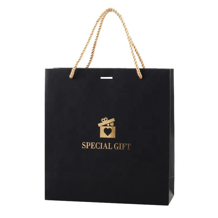 Bolsa de regalo negra mate de lujo con logo para ropa, bolsas personalizadas