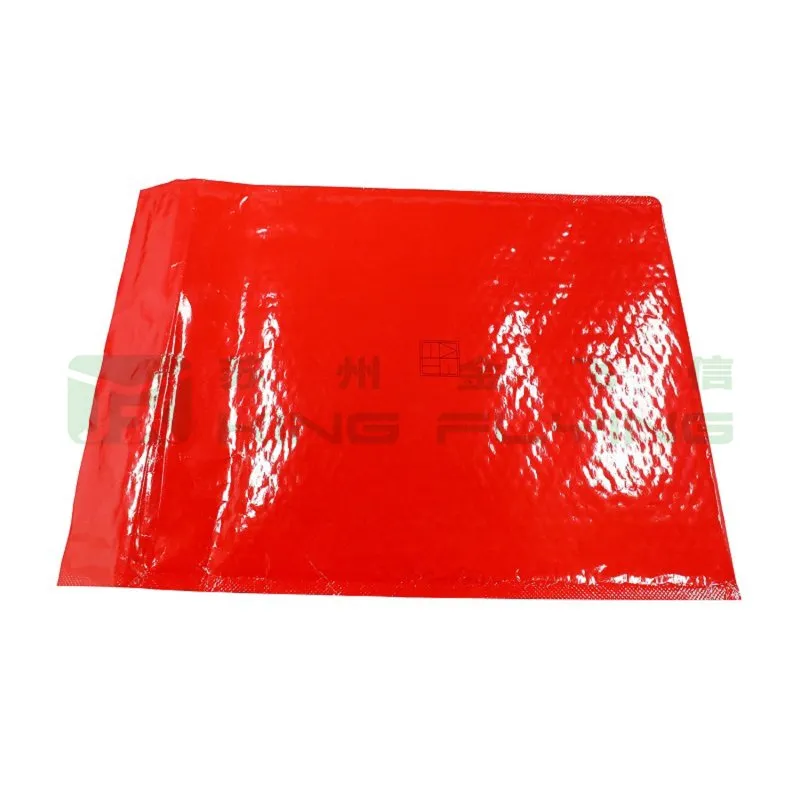 Detalle de bolsa de papel de burbujas Kraft