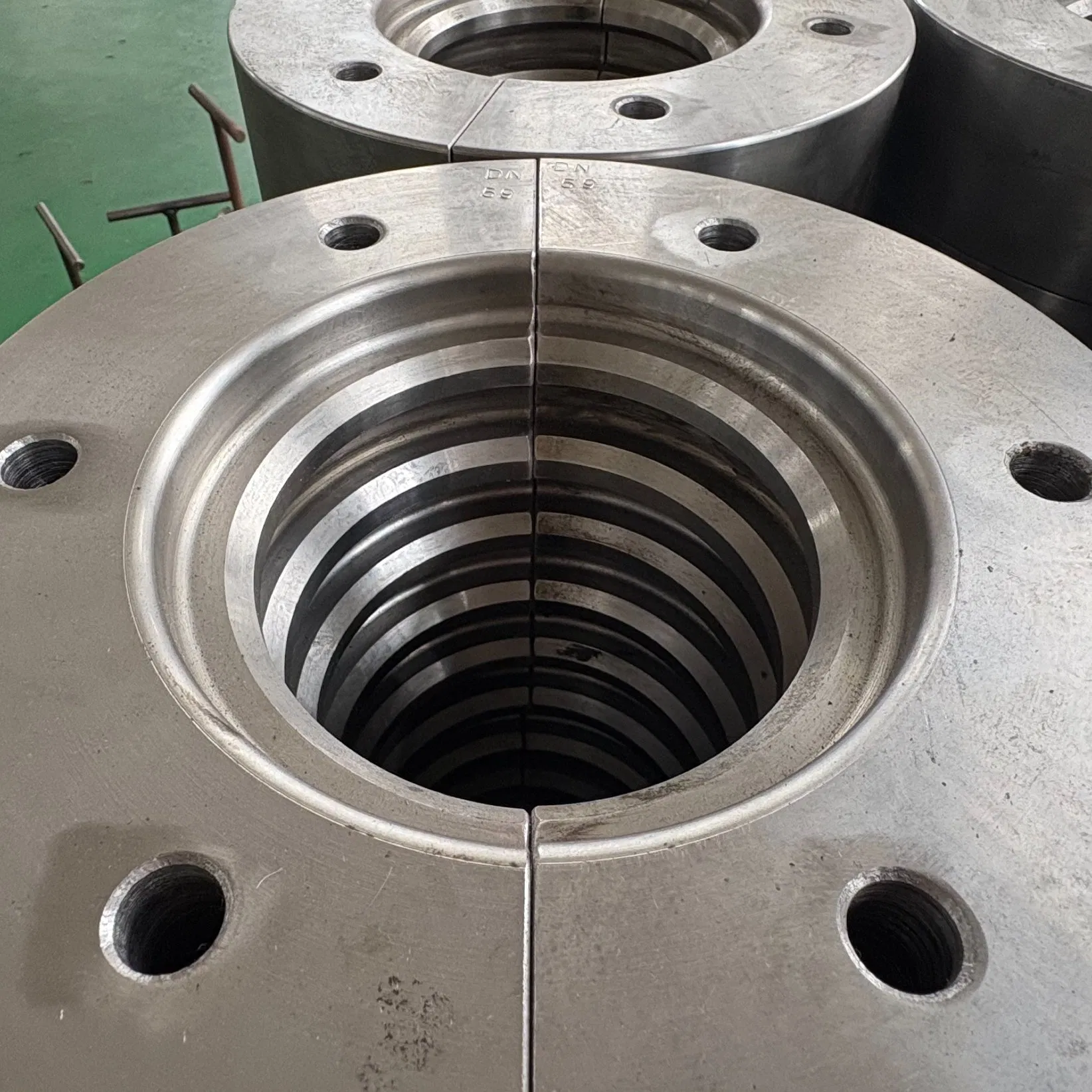 Stainless Steel Vacuum Kf Bulkhead Quick Clamps Break Flange Forging Parts Processing Metal Forging Custom Services/Stainless Steel Hot Forging Components
