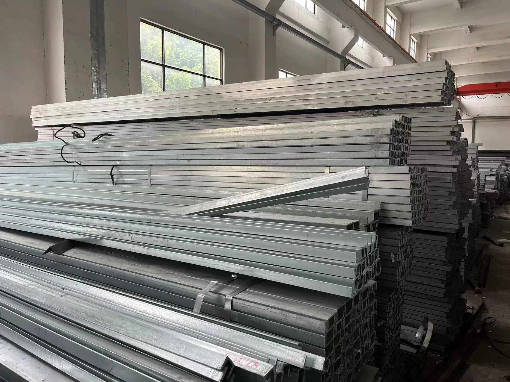 ASTM S235jr S275jr High Strength Structural Carbon Steel Q235B Q355b H-Shape Beam Price S355jr Ms H Beam (IPE, UPE, HEA, HEB) I Beam Steel