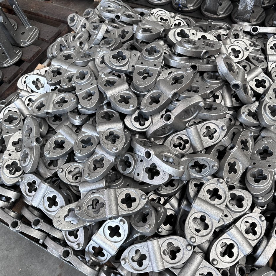 Precision Pump Valve Construction Machinery Part Steel Iron Investment Casting