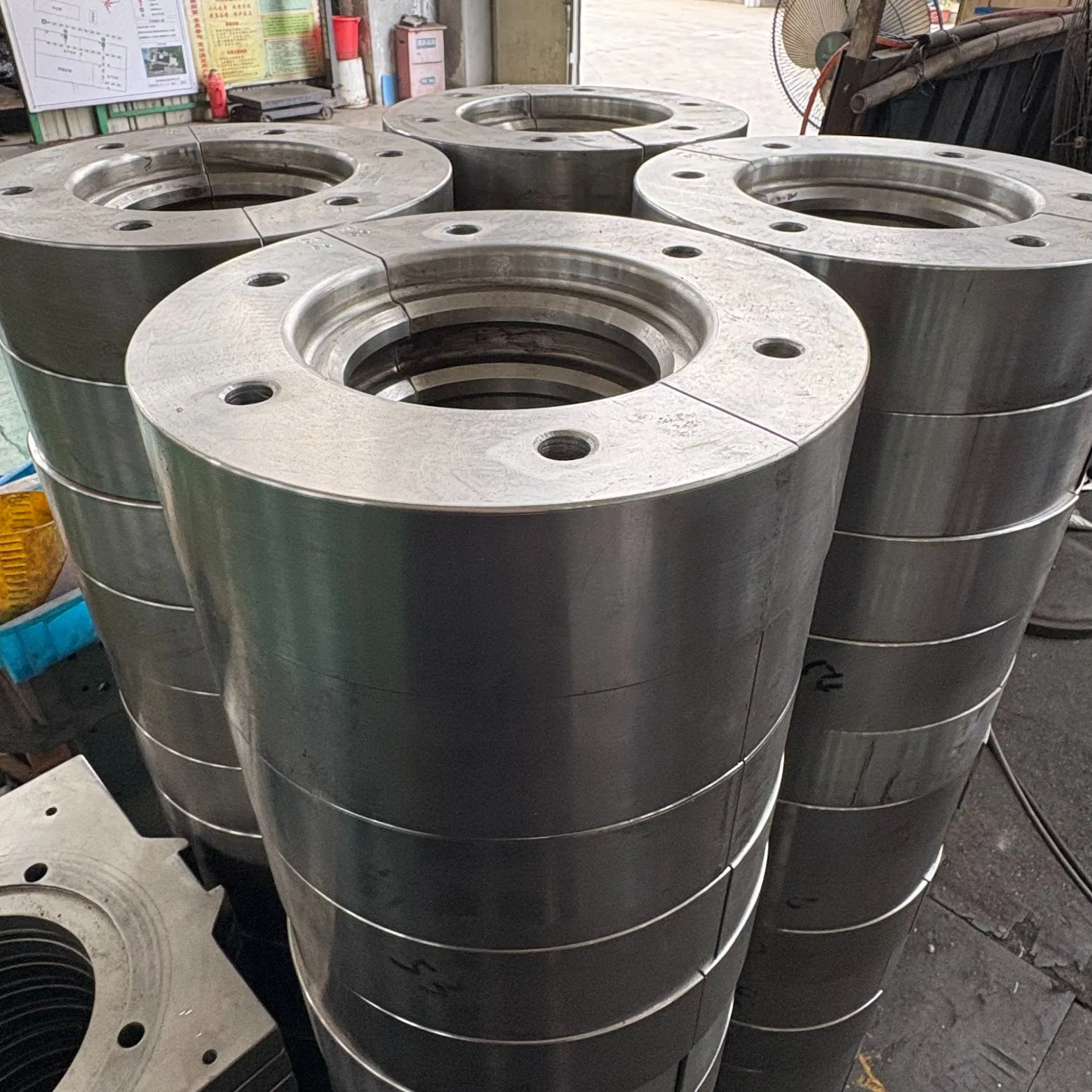 Stainless Steel Vacuum Kf Bulkhead Quick Clamps Break Flange Forging Parts Processing Metal Forging Custom Services/Stainless Steel Hot Forging Components