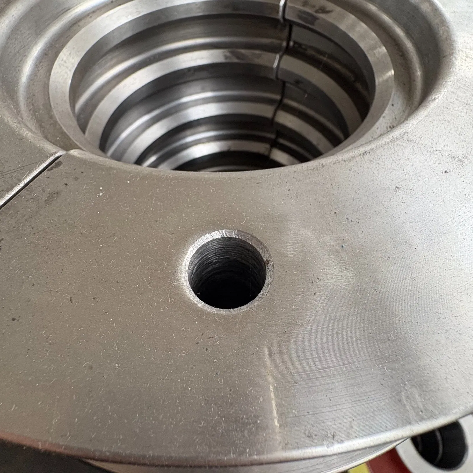 Stainless Steel Vacuum Kf Bulkhead Quick Clamps Break Flange Forging Parts Processing Metal Forging Custom Services/Stainless Steel Hot Forging Components