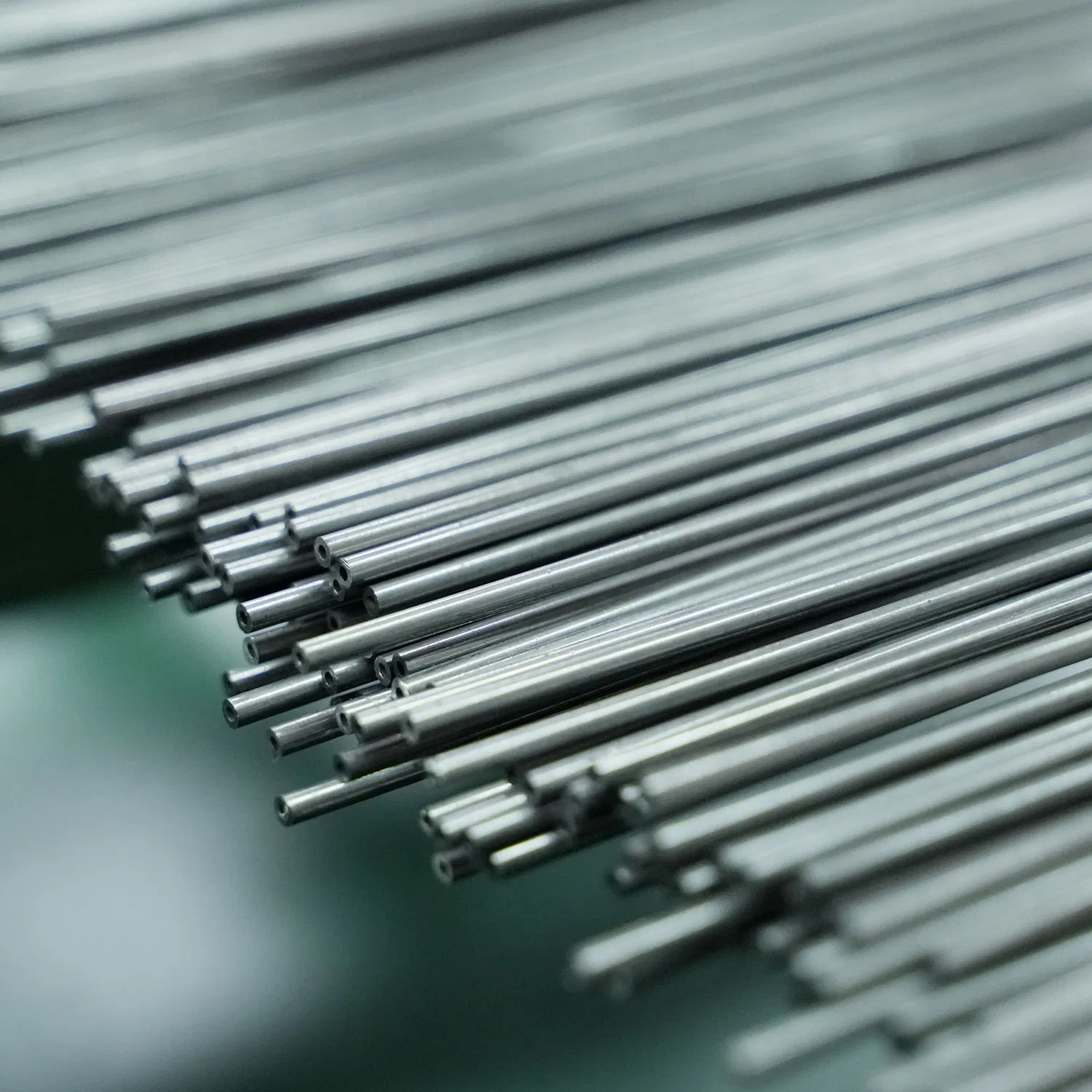 Hot Sale E235 E355 St52 Seamless Carbon Steel Tube Cold Drawn Galvanized Carbon Steel Round Tube