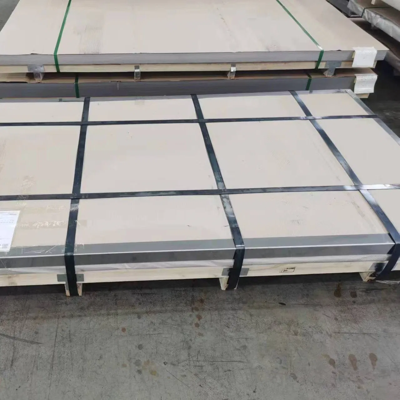 AISI Ba 2b 2D Surface High Quality Round Hot Rolled Galvanized Coil Stainless Sheet Steel Tube Plate