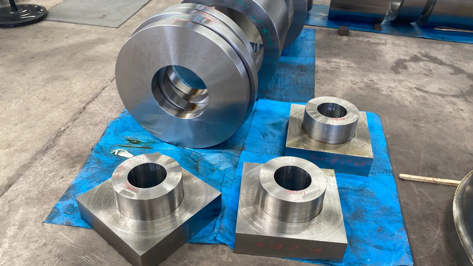 Heavy Forging Cylinder Forging Large Piston Nozzle Forged for Steel Plant