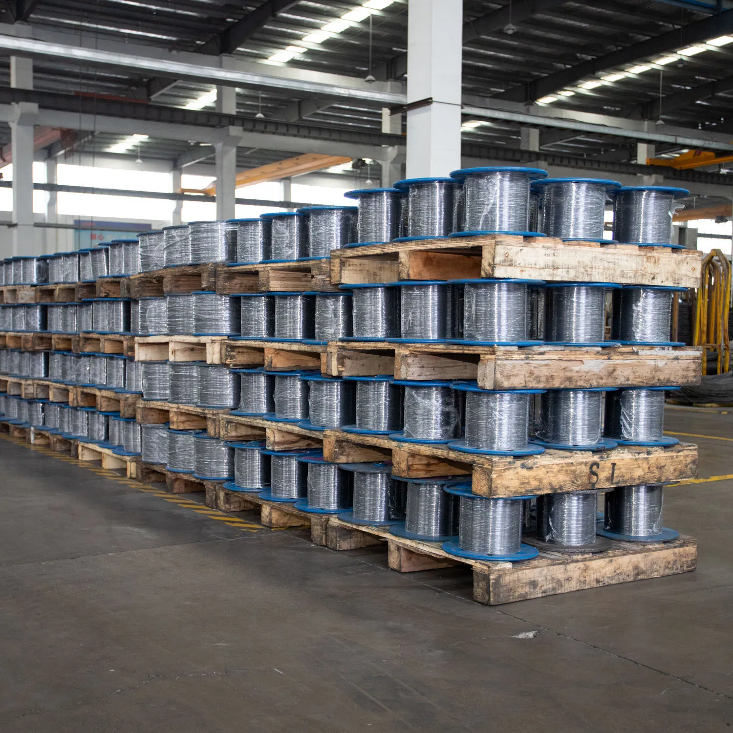 0.15-13mm Cold Drawn Hot Treatment High Carbon Tensile Smooth Spring Steel Wire