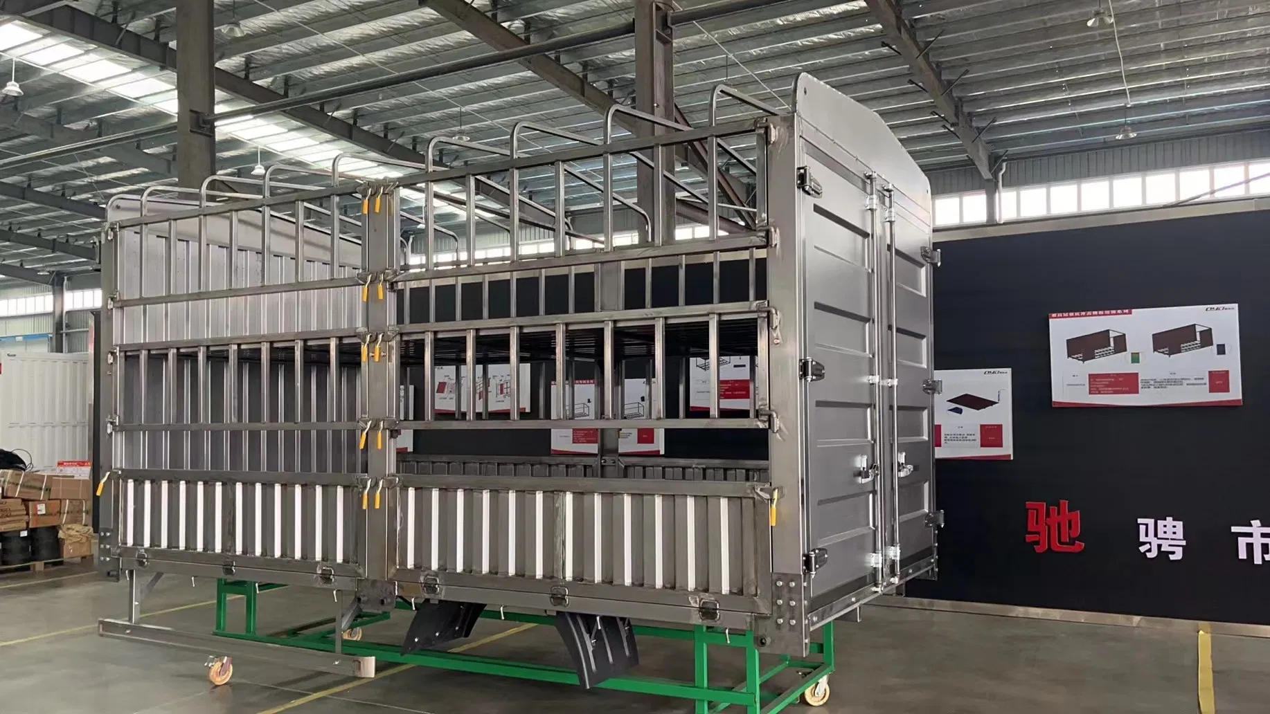 China Manufacturer High Corrosion Resistance Steel Profile for Commercial Vehicle