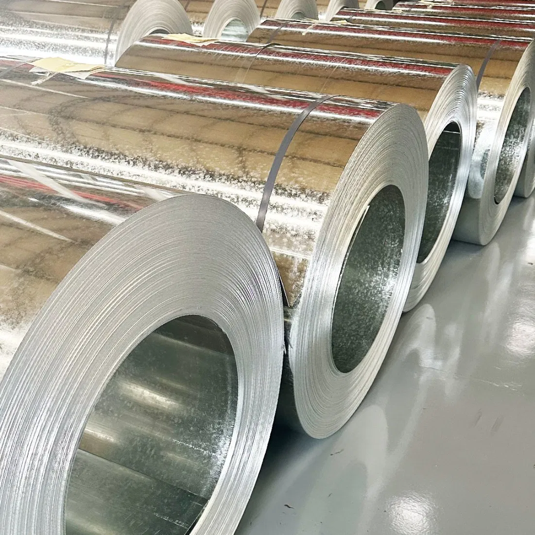 China Manufacturer Dx51d Z40-275 Hot Dipped Gi Coated Steel Galvanized Steel Coil for Roofing Materials Factory Price