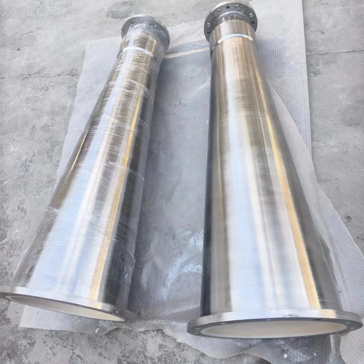 High Quality Ceramic Lined Stainless Steel Pipe Fittings for Pneumatic Conveying