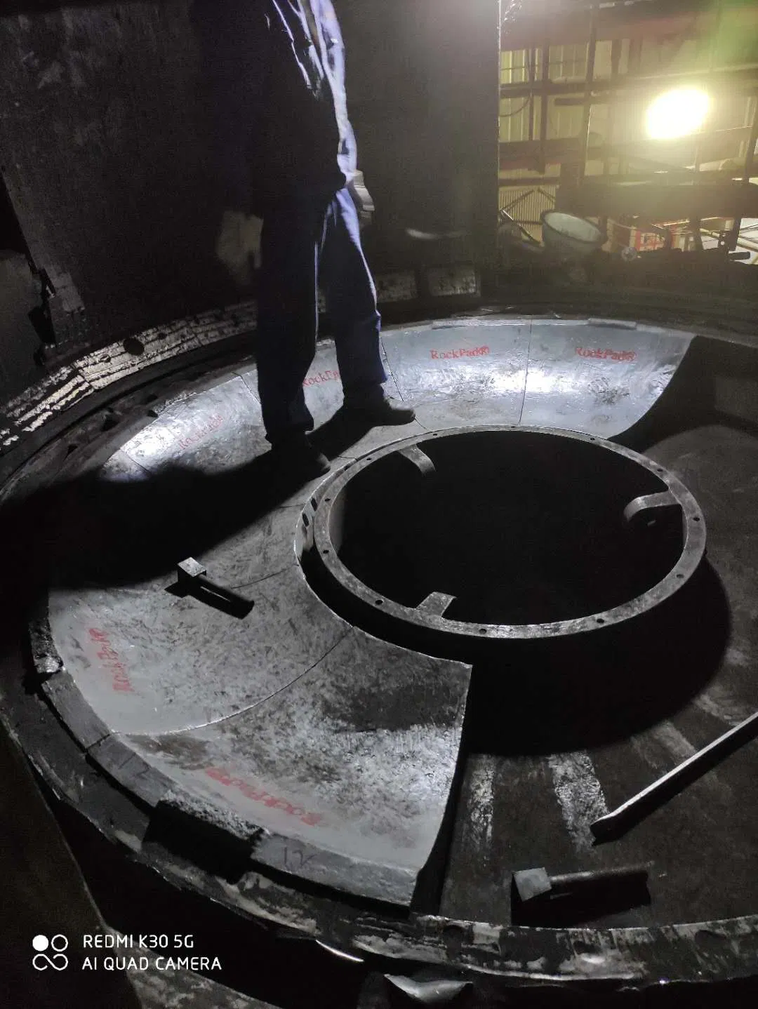 Long Life Ceramic-Metal Composite Mill Liners