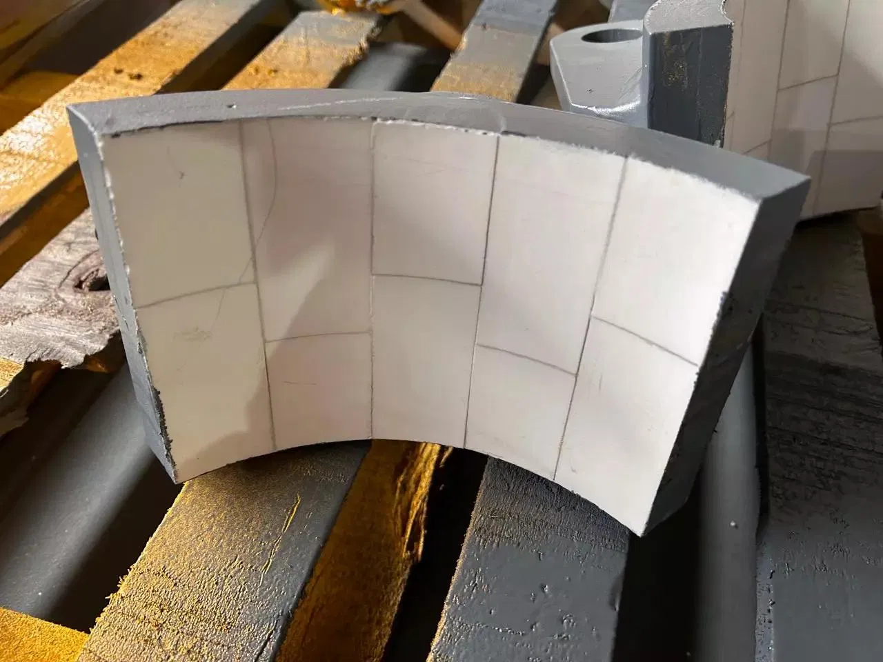 High-Quality Ceramic Composite Impact Blocks for Industrial Use