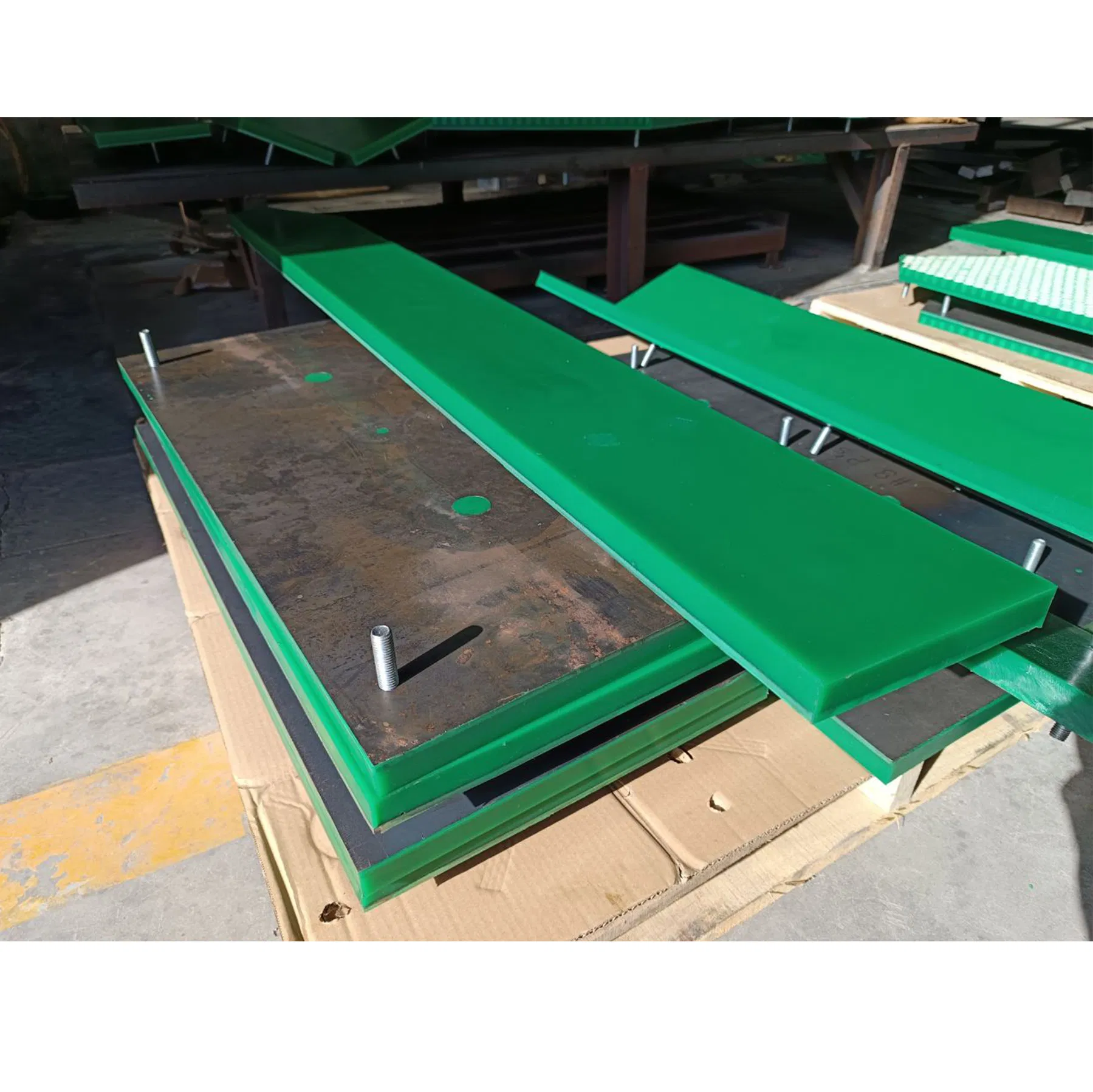Chute Alumina Ceramic Polyurethane Rubber Composite Wear Liner Plate Panel Lining Coating