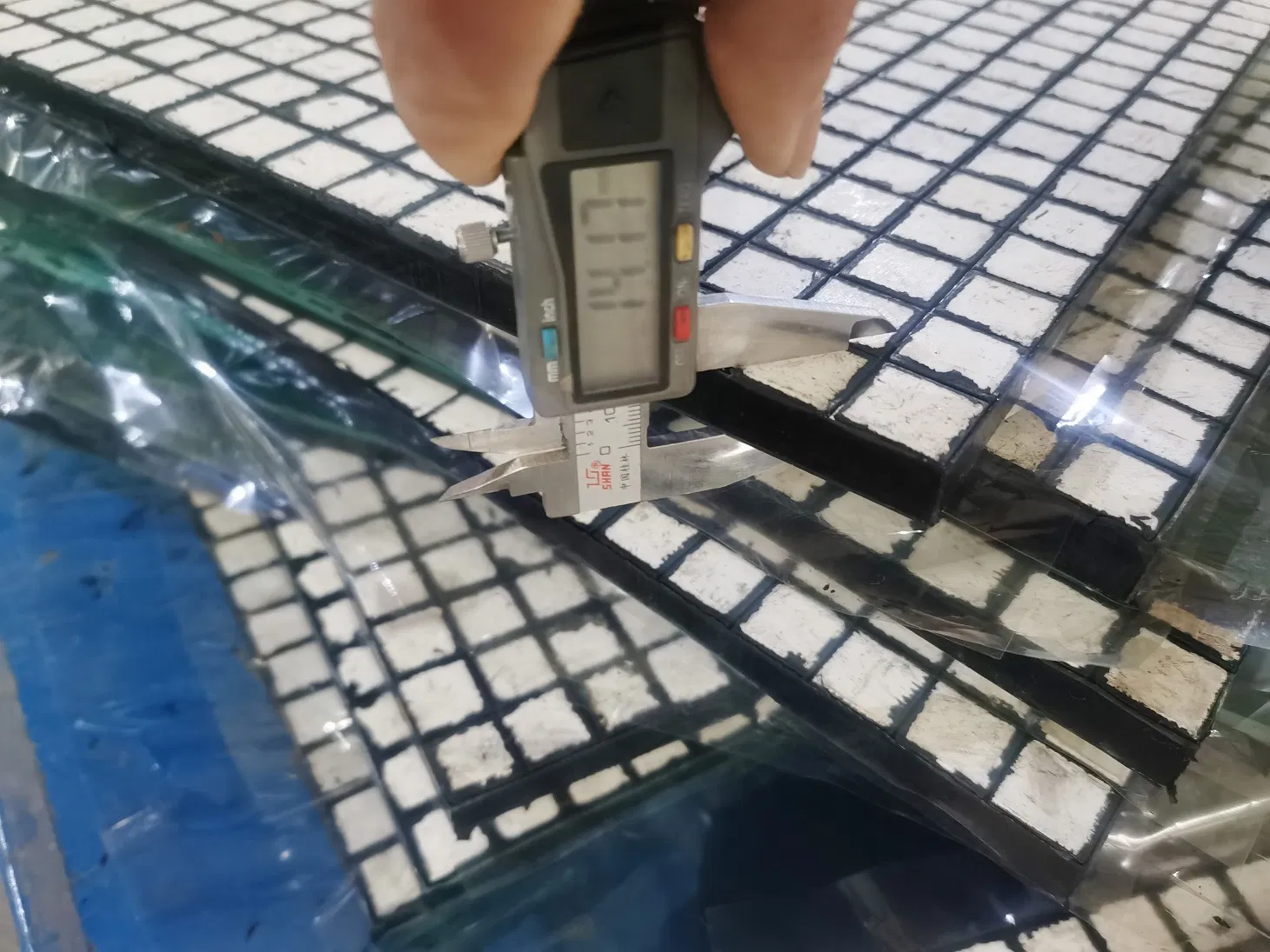 Wear Resistant Ceramic Rubber Composite Lining Chute Rubber Ceramic Lining