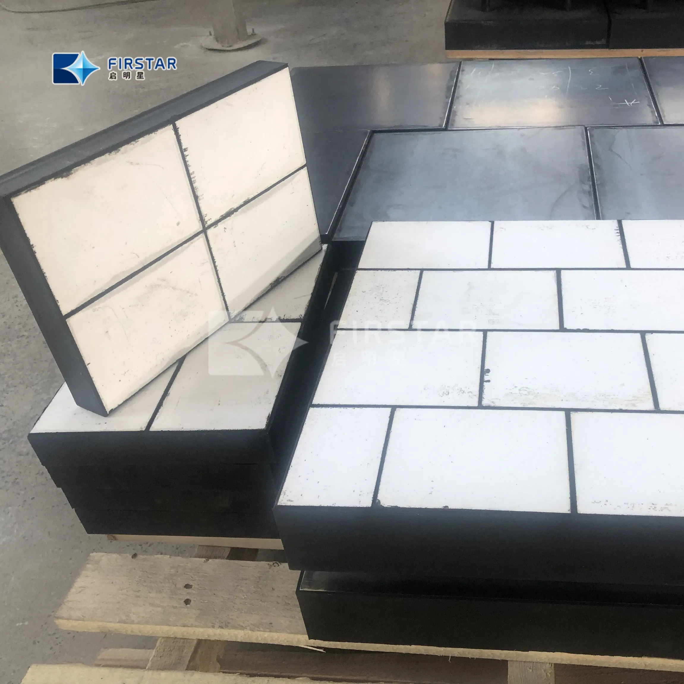 Hot Vulcanized Ceramic Wear Liner Steel Backed Plates and Rubber Matrix