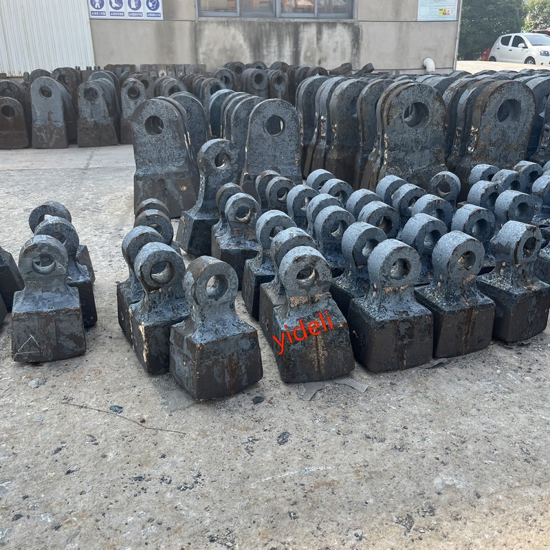 Customized Factory Price Crusher Spare Parts Ceramic Composite Hammer Head