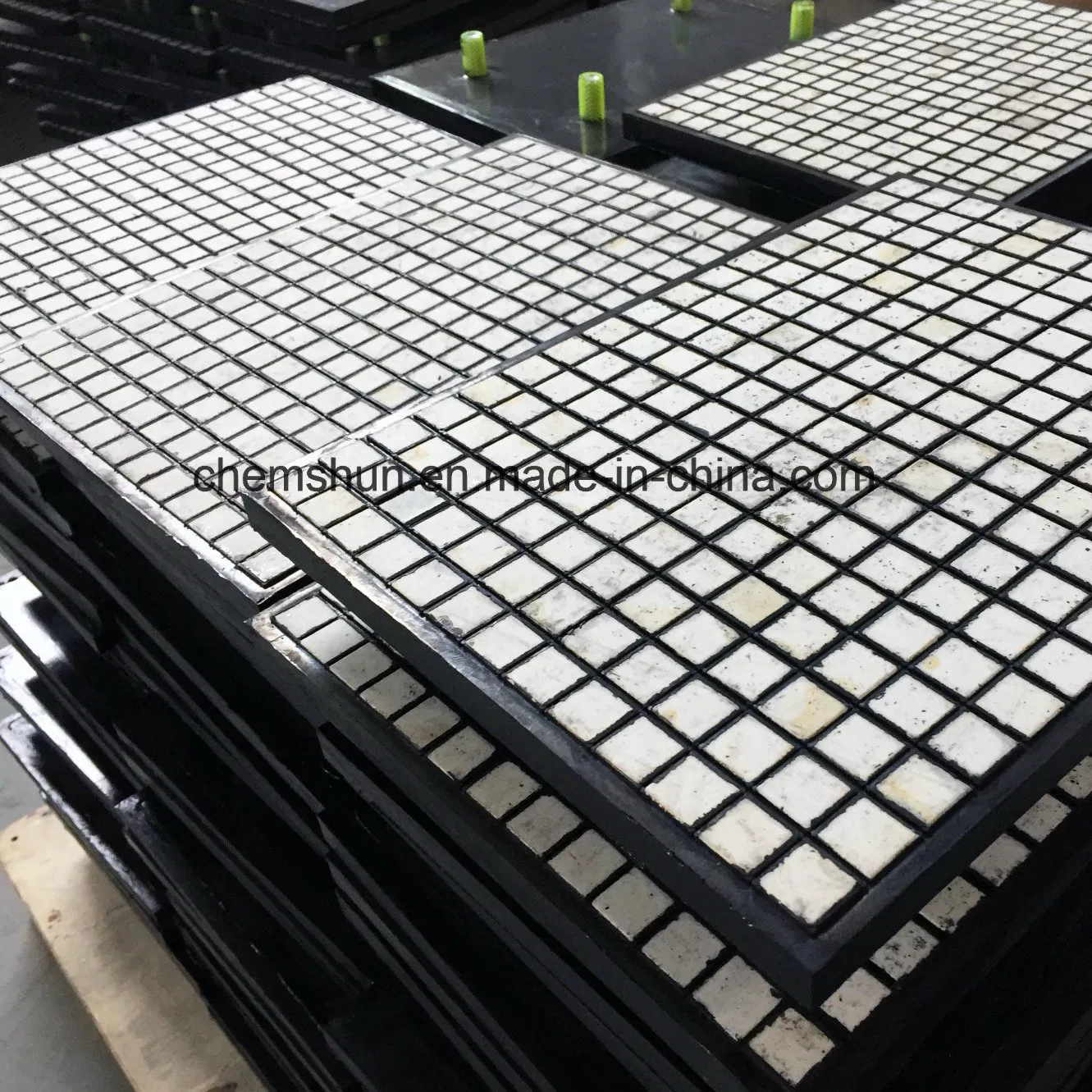 Wear Resistant Alumina Rubber Backed Ceramic Tile