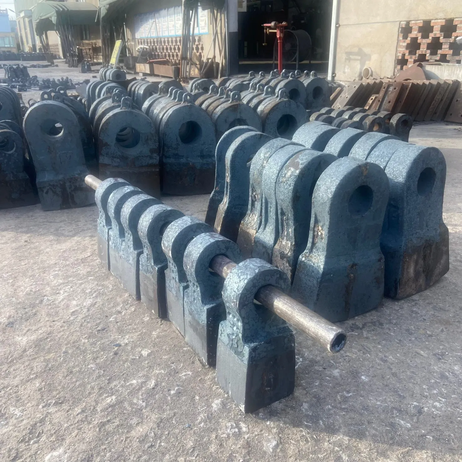 Ceramic Composite Crusher Hammer Heads Ultra-Long Service Life Mining Wear Parts