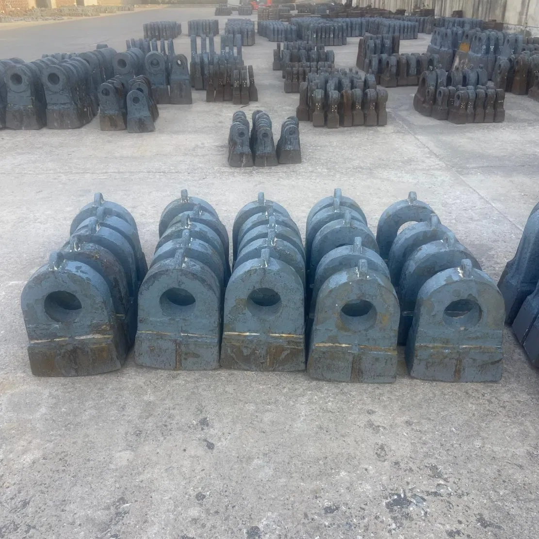 Ceramic Composite Crusher Hammer Heads Ultra-Long Service Life Mining Wear Parts