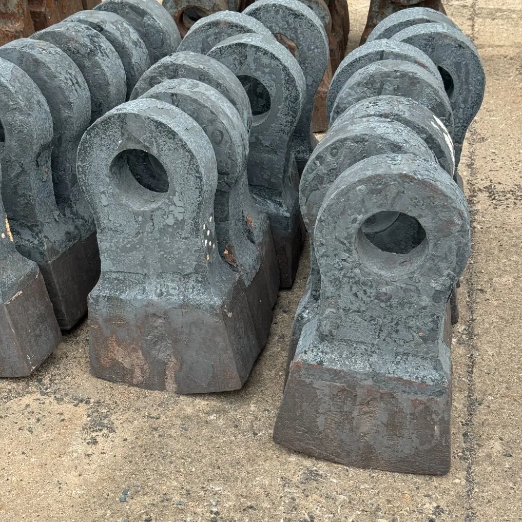 Mining Hammer Crusher Spare Parts Ceramic Composite Hammer Head Wear Resistant Parts