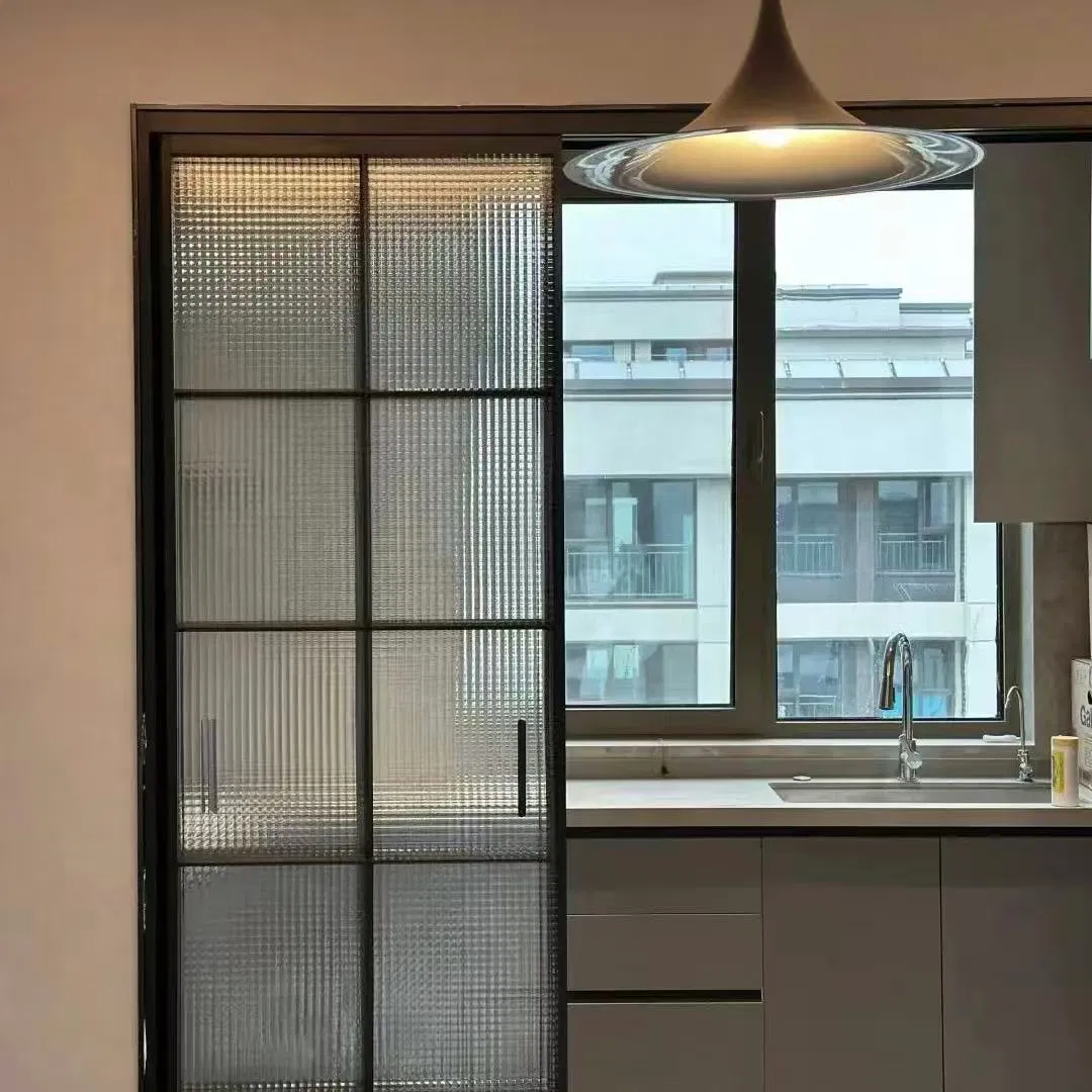 Wholesale Price Aluminum Modern Sliding Entrance Glass Security Interior New Pivot Steel Door