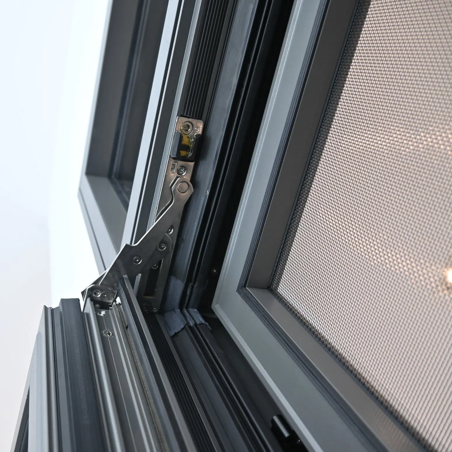 Flush Windows and Door System with Standard Tightness Window Aluminum Thermal Insulation Building Material