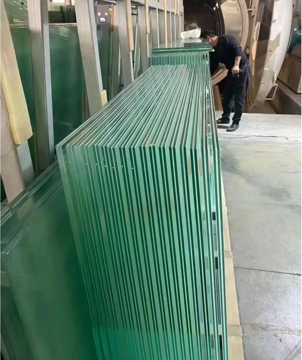 Laminated Glass Detail 6