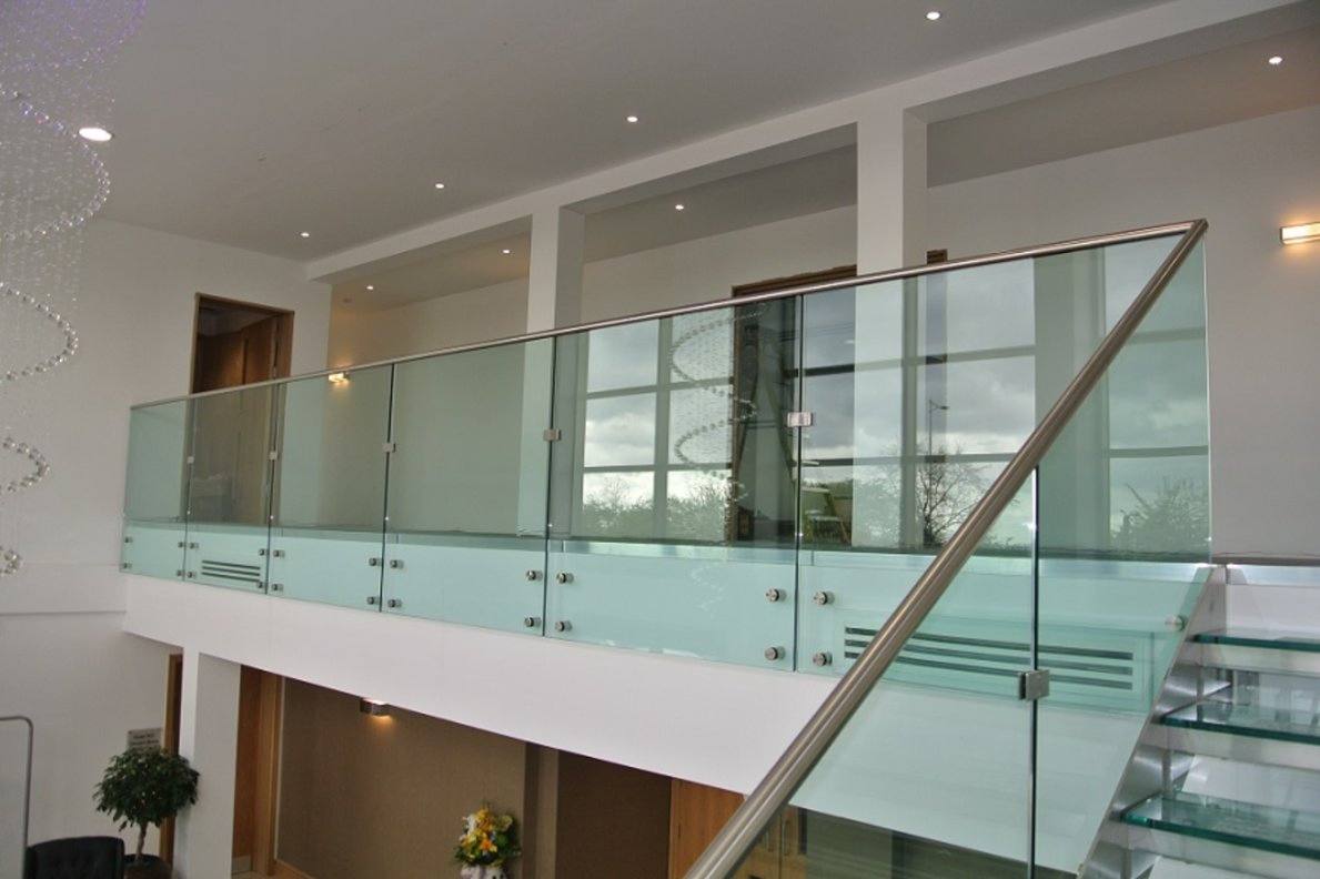 High-Quality Laminated Double Glass Railing Solutions/Glass Railing/PVB/Sgp Laminated Glass/Safety Glass Balustrades/Glass Escalator/Glass Pool Fence