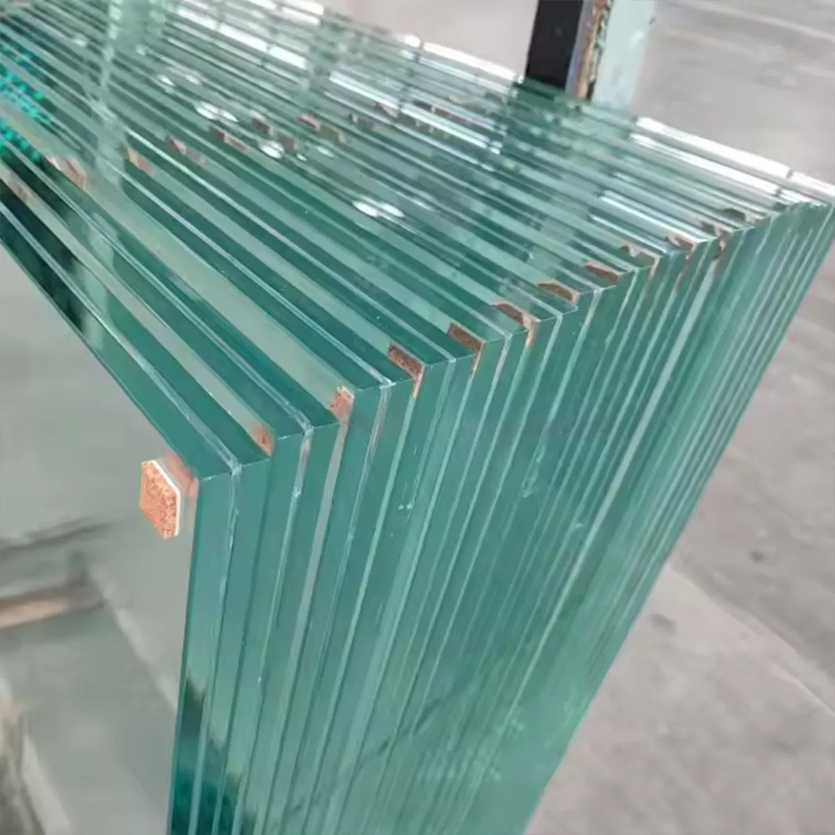 Advanced Laminated Double Glass Solutions for Construction and Decoration. Laminated Glass/Sgp/PVB/Sgp Laminated Glass/Window Glass/Tempered and Laminated Glass