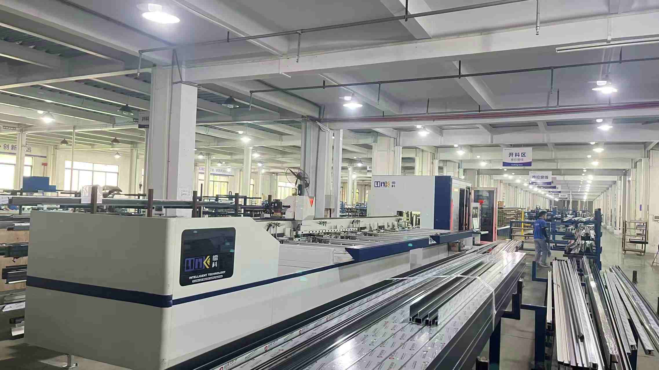 Automated Laser Cutting and Metal Sheet Profiling